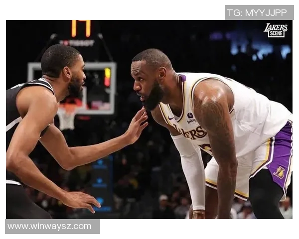 篮网与湖人上海赛激战正酣球迷热情高涨见证精彩对决