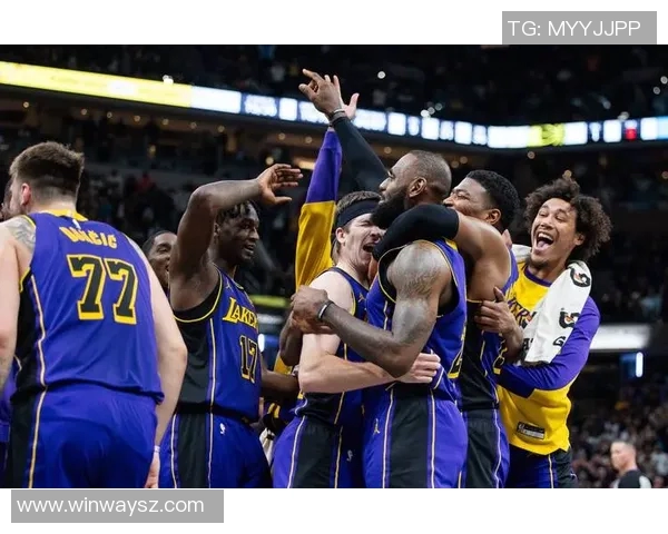 湖人对决雷霆三少的精彩较量与未来展望分析 湖人对决雷霆三少的精彩较量与未来展望分析