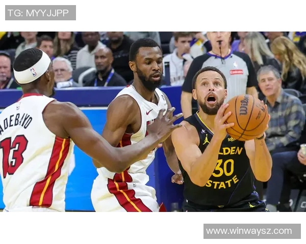 勇士与热火激战正酣2月25日NBA焦点对决精彩回顾与分析 勇士与热火激战正酣2月25日NBA焦点对决精彩回顾与分析
