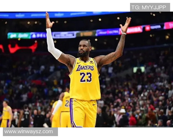 詹姆斯历史性里程碑达成成为首位4万分1万板1万助的篮球传奇