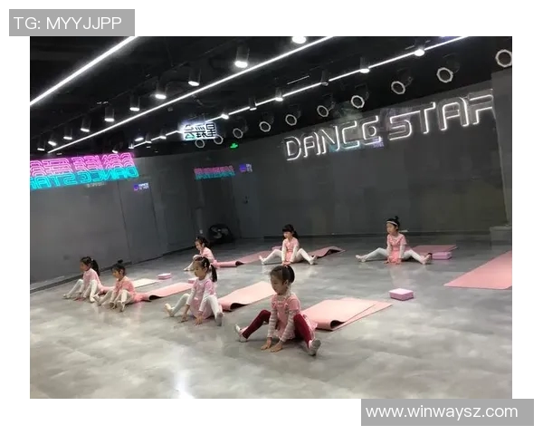 北京街舞队配合技巧深度对比与分析揭秘舞蹈团队协作的奥秘与魅力MBA 北京街舞队配合技巧深度对比与分析揭秘舞蹈团队协作的奥秘与魅力MBA