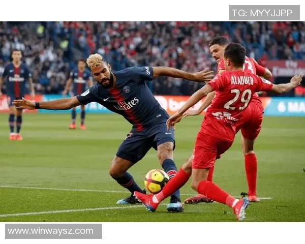 女王公园与西布罗对决比分分析及比赛精彩回顾