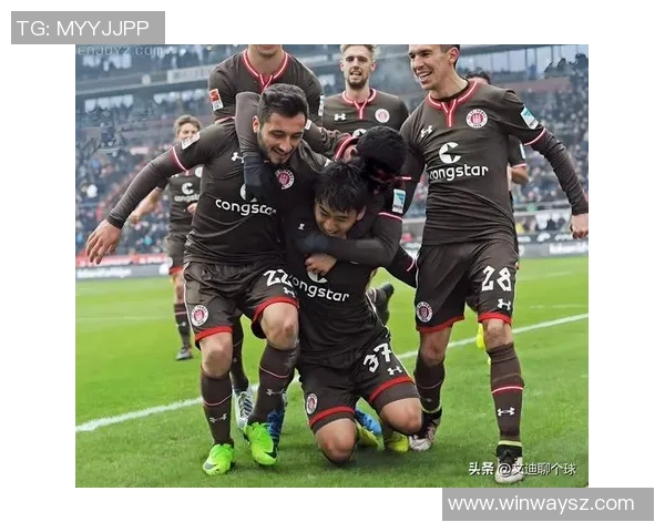 普埃布拉与泰格斯的激烈对决展现足球魅力与团队精神 普埃布拉与泰格斯的激烈对决展现足球魅力与团队精神