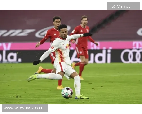 曼联与莱比锡红牛激战全场精彩录像回顾与分析 曼联与莱比锡红牛激战全场精彩录像回顾与分析